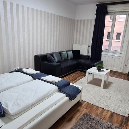 Elegant Apartment In The Hearth Of บูดาเปสต์ ภายนอก รูปภาพ